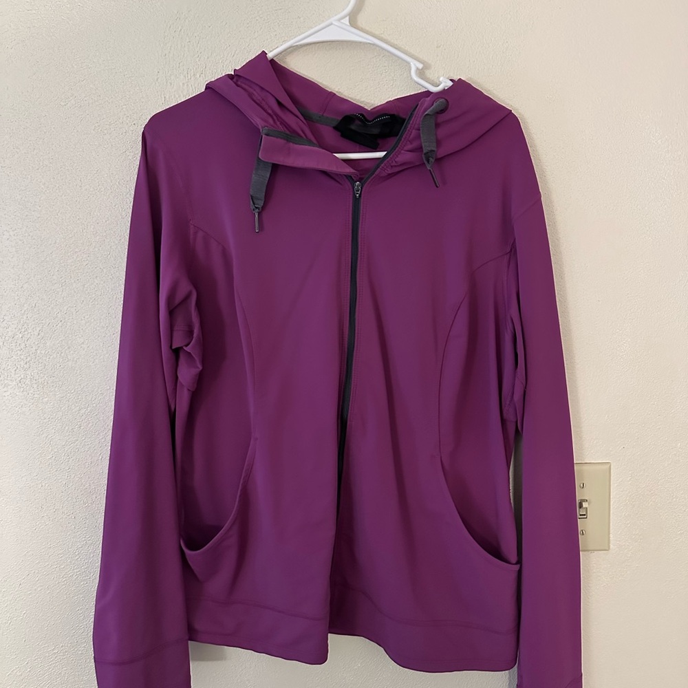 Mountain Hardwear Women’s Purple Hoodie